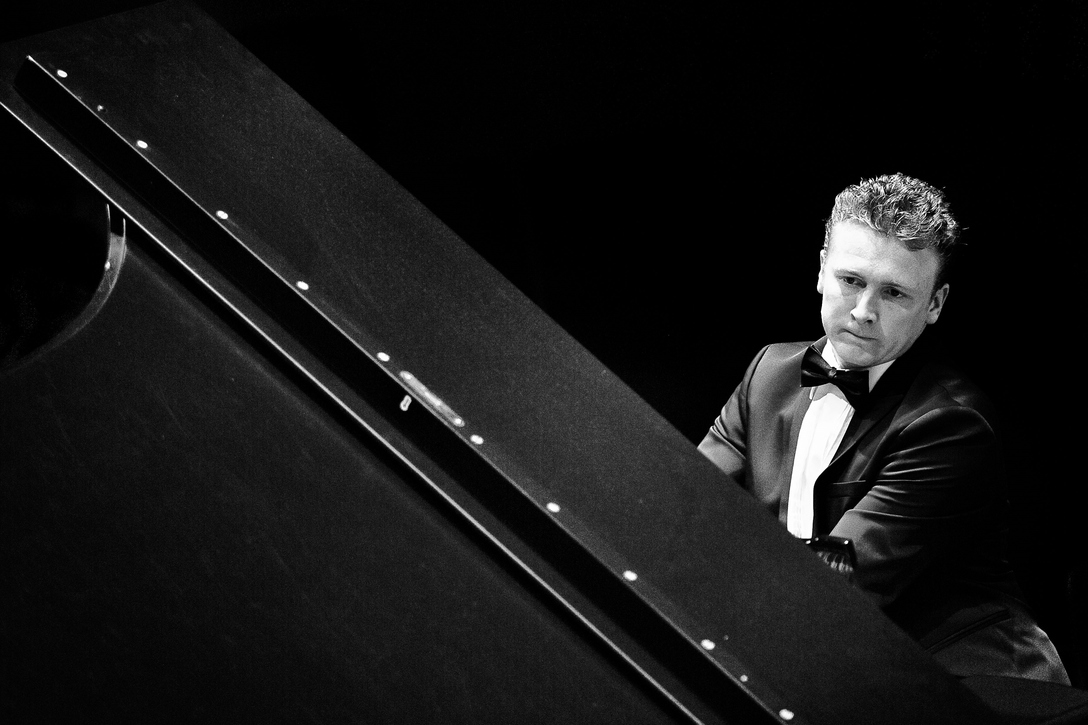 Principle conductor & musical director Philip Mackenzie
