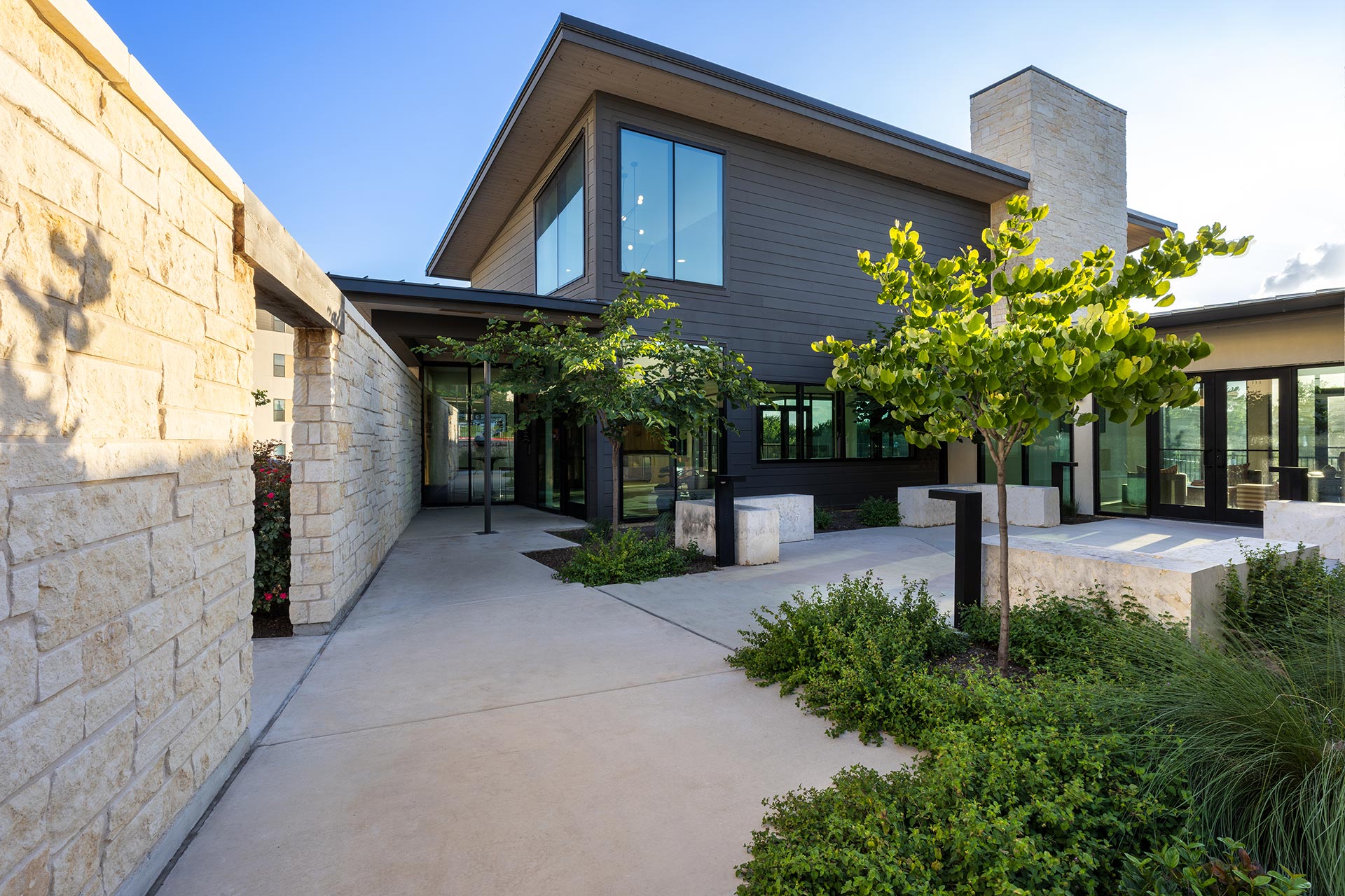 LSI Cadena at the Falls Architecture Photo