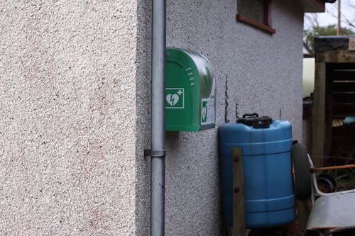 Defibrillator at Pintalia-by-Cruachen