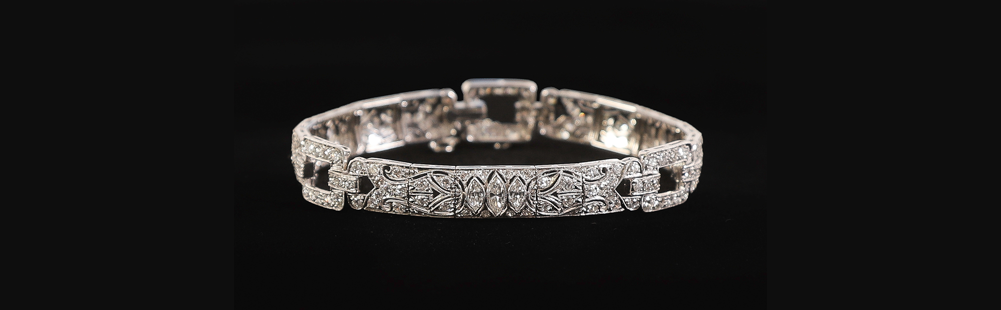 Jewelry and Works of Art for the Holidays