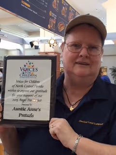 Jennifer of Auntie Anne's in Paddock Mall