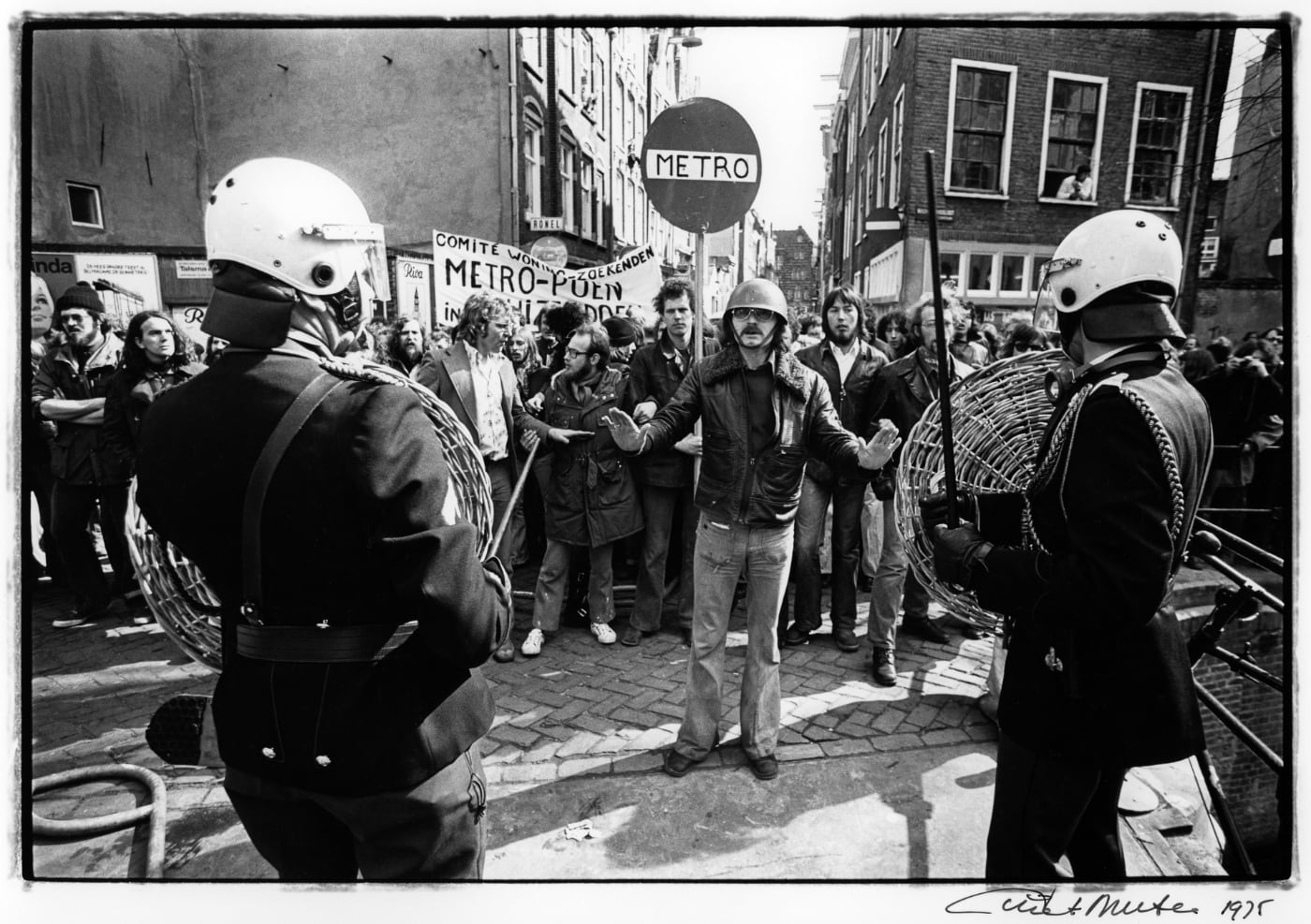 Vincent Mentzel - Demonstratie tegen de aanleg van de Amsterdamse metro in de Nieuwmarktbuurt
