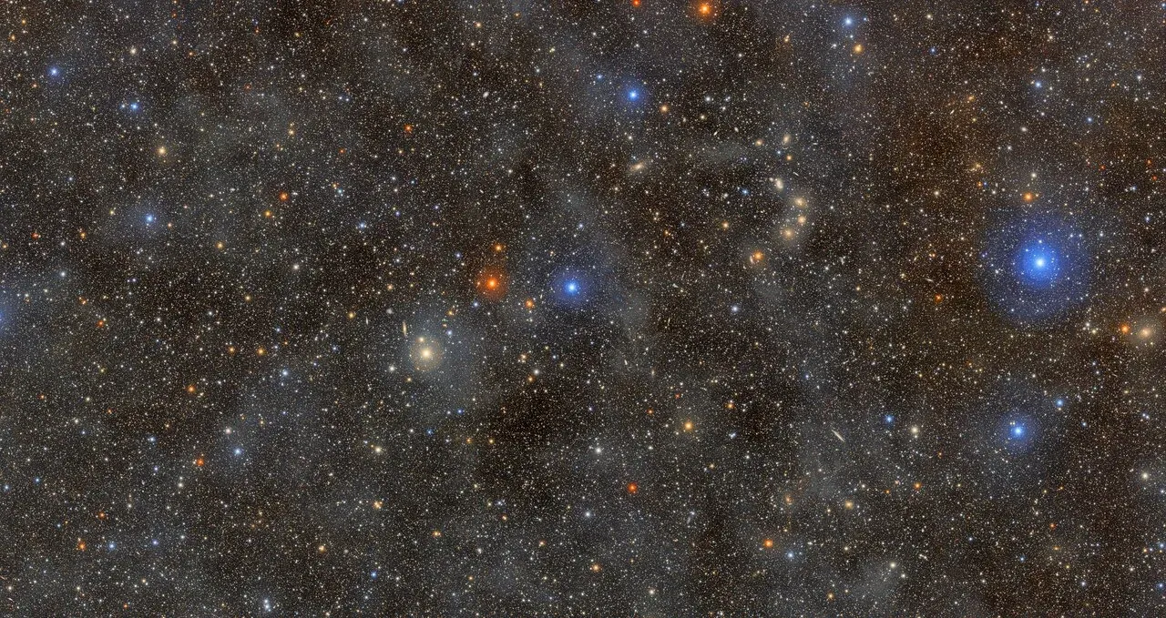Sterrenveld in het sterrenbeeld Lupus met galactische cirruswolken, vastgelegd door de Vera C. Rubin Observatory