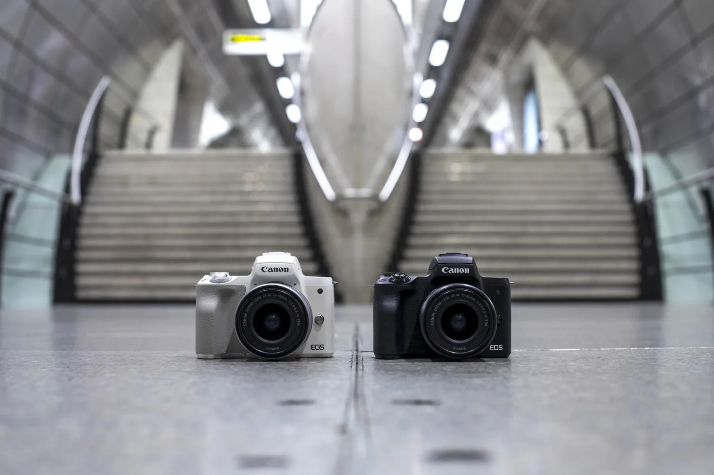 Canon Speedlite 470EX-AI flitser en EOS M50 systeemcamera | Fotografie.nl