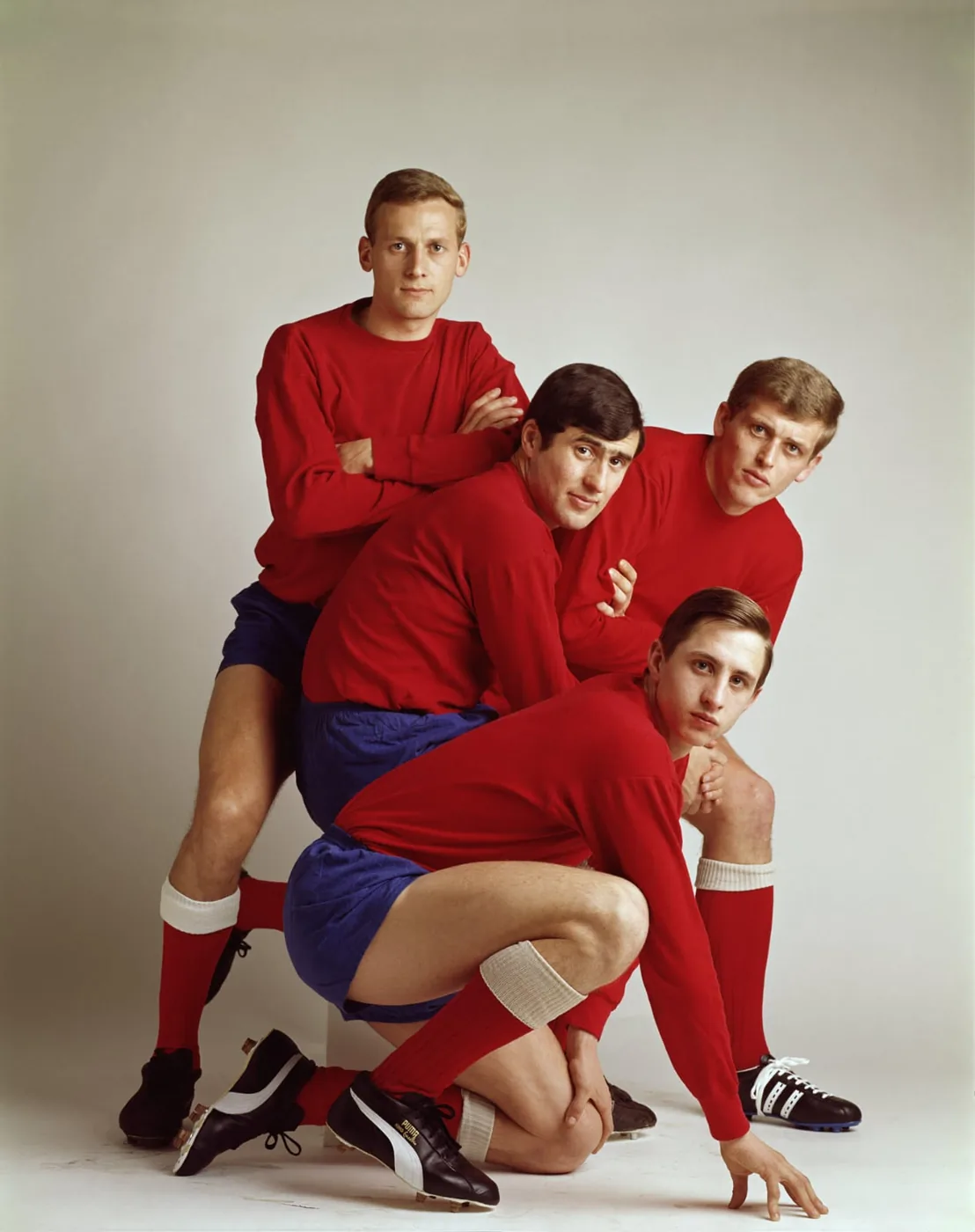 © Paul Huf/MAI - 1967, Ajax voetballers Johan Cruijff, Klaas Nuninga, Sjaak Swart en Piet Keizer