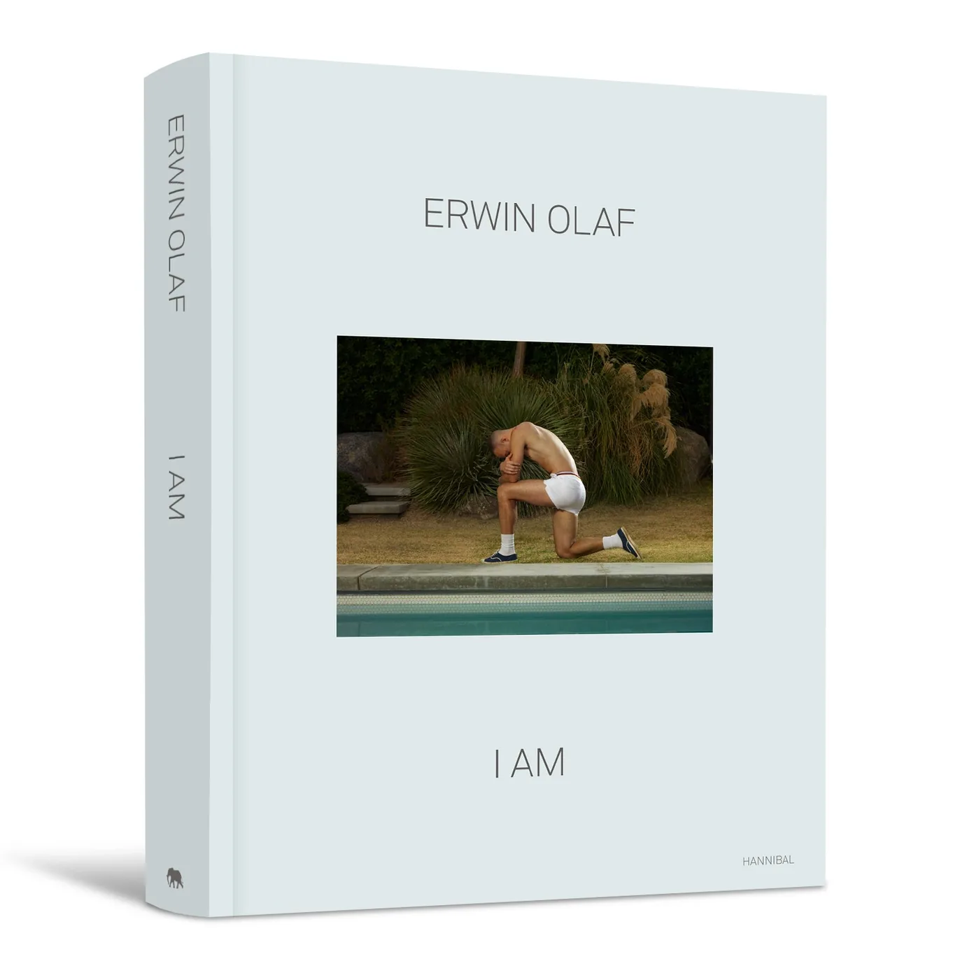 Ultiem overzichtsboek van Erwin Olaf, een van Europa’s belangrijkste fotografen: Erwin Olaf - I AM, 