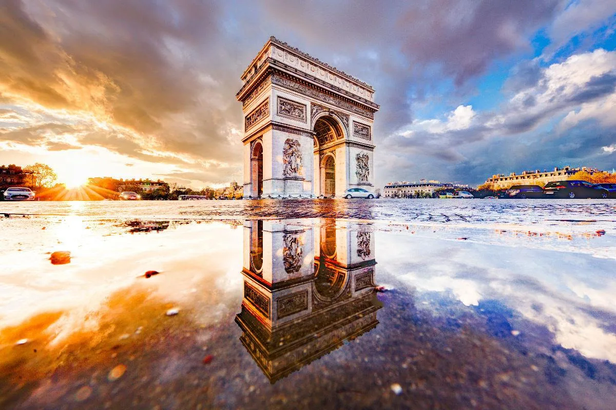 Loïc Lagarde - Instagram: 130k+ - @loic.lagarde, arc de triomph