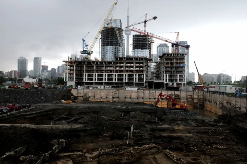 foto: © Tom van der Leij | Toronto is een jonge stad waar volop gebouwd wordt