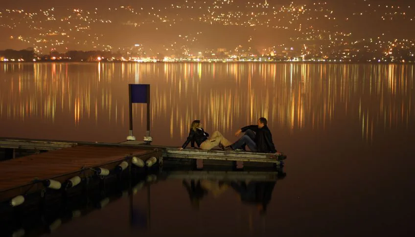 foto: Julia Britvich | Meeting at the midnight on the lake
