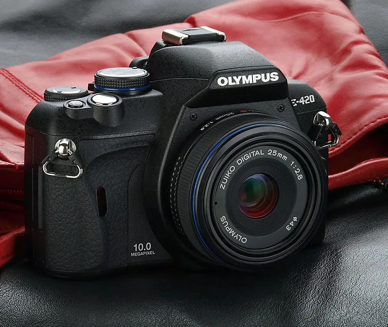 Olympus E-420 camera
