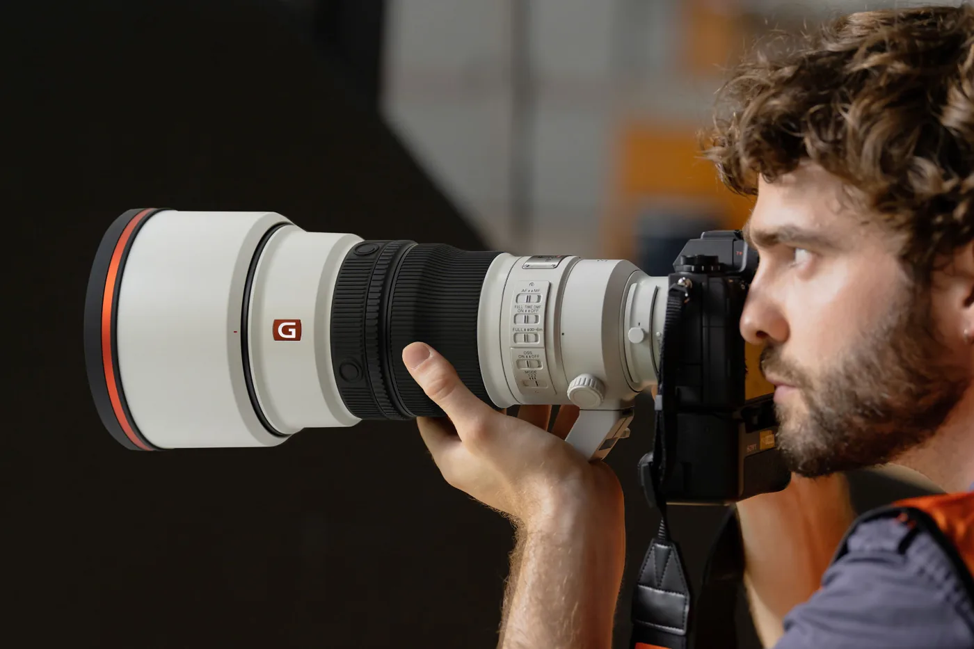 FE 300mm F2 8 GM OSS eye male