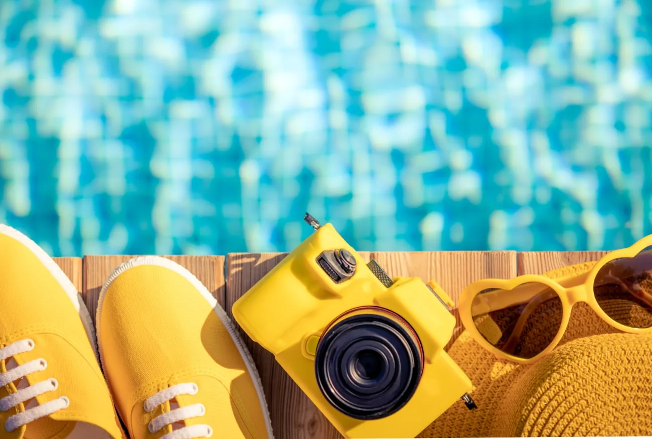 Underwater Photography: Camera or Underwater Housing?