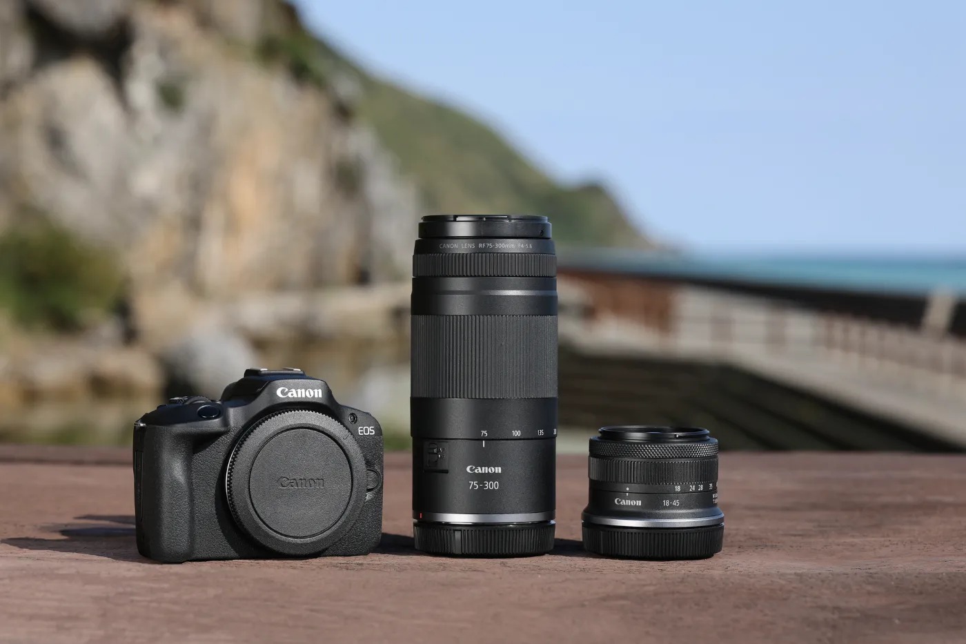 Canon RF 75-300mm F4-5.6 telephoto zoom lens
