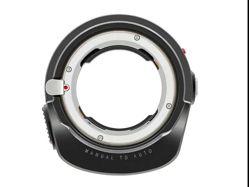 Megadap M2RF gives Leica M lenses autofocus on Canon EOS R cameras