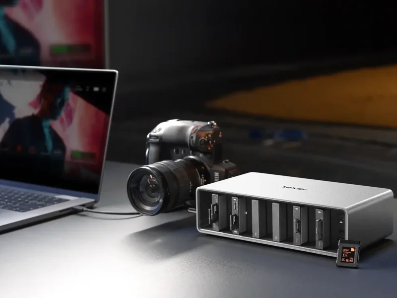 Lexar Professional Workflow 6-Bay Docking Station and Card Readers