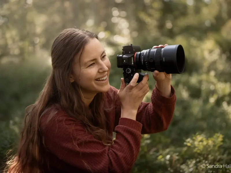 Sony FE 85mm F1.4 GM II portrait lens