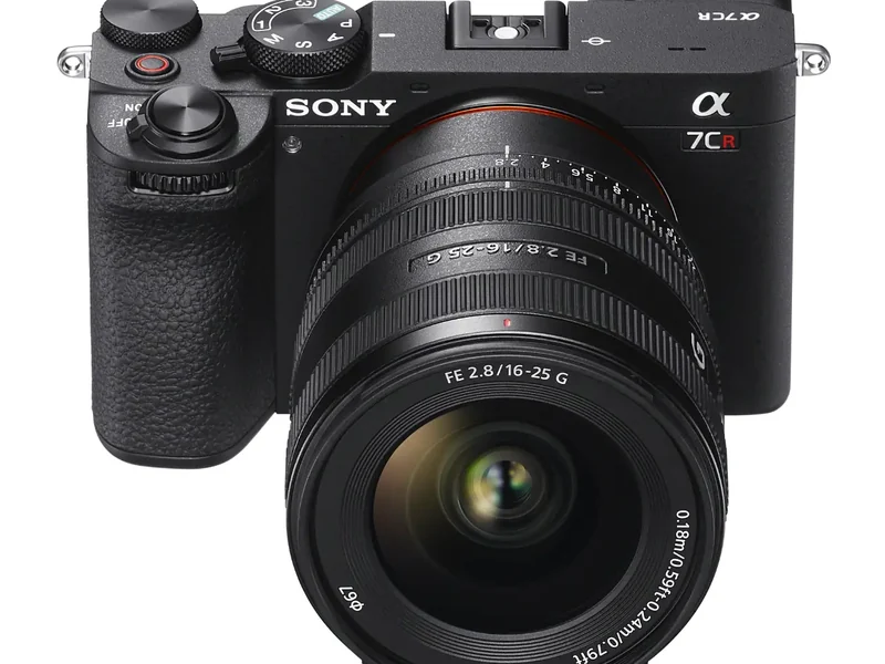 Sony FE 16-25mm F2.8 G large-aperture wide-angle zoom lens