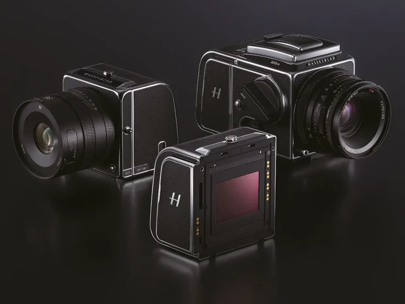 Hasselblad 907X & CFV 100C