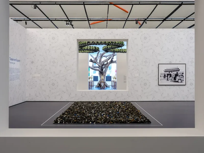 De fotografie van Ai Weiwei in Kunsthal Rotterdam