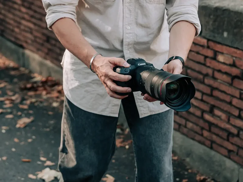 Three New RF Lenses from Canon