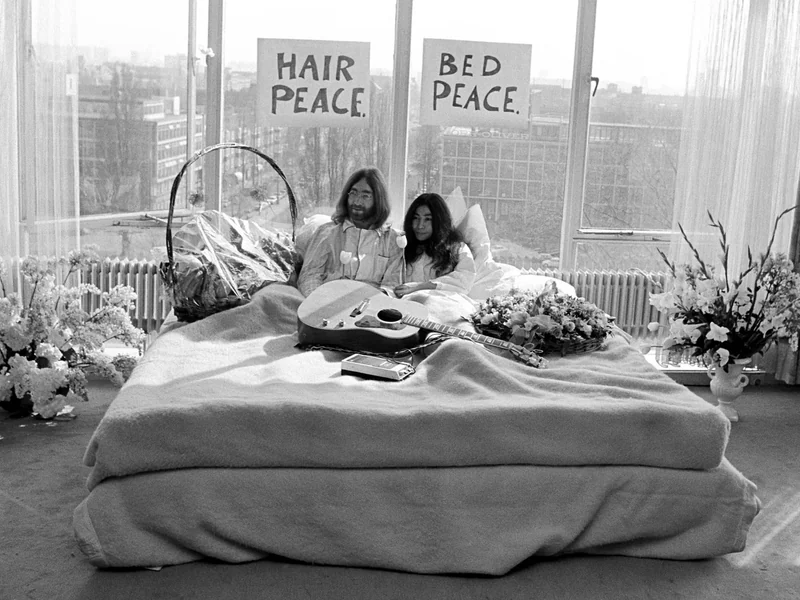 Foto-expositie ‘Wat gebeurde er in Room 902’?