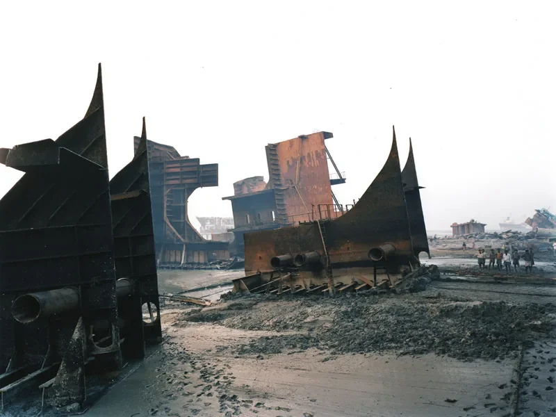 Film: Manufactured Landscapes