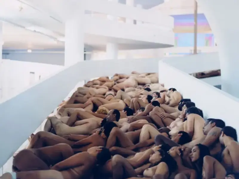 Spencer Tunick voor DREAM AMSTERDAM