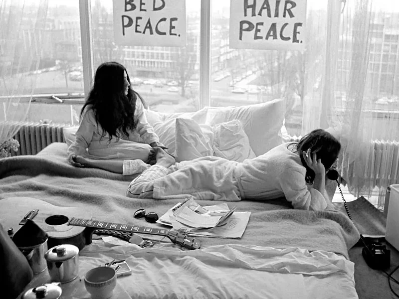 Leading Photographers Exhibit for Peace at the Hilton