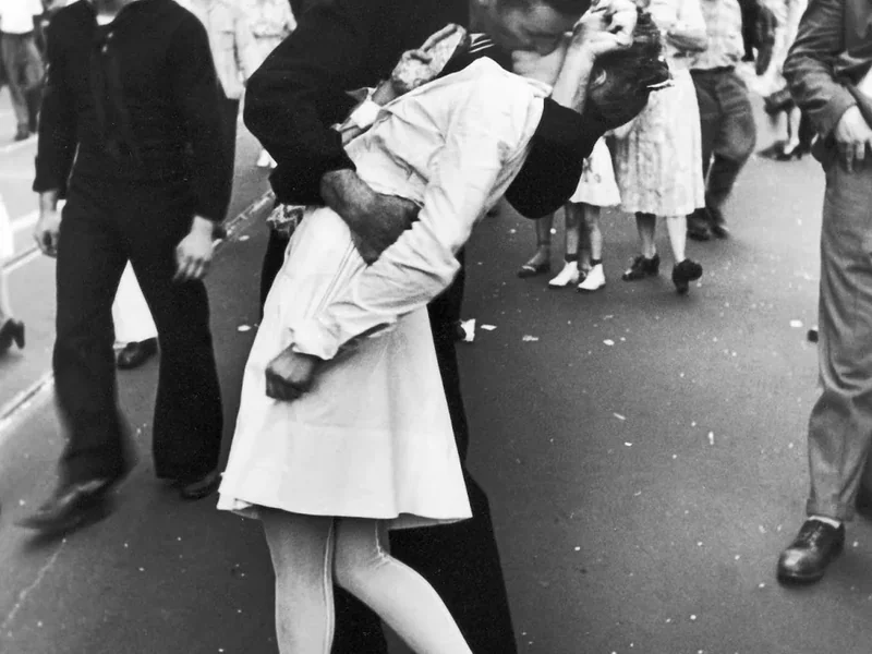 V-J Day, Times Square, 1945 (The Kiss)