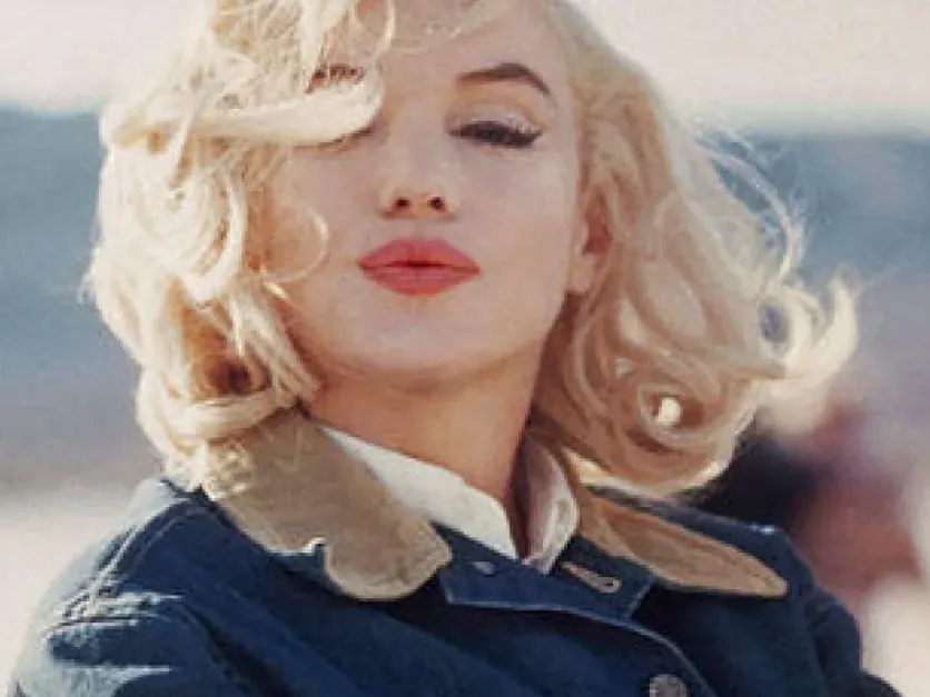 Marilyn Monroe op de set van The Misfits, gefotografeerd door Eve Arnold in Nevada, 1960.