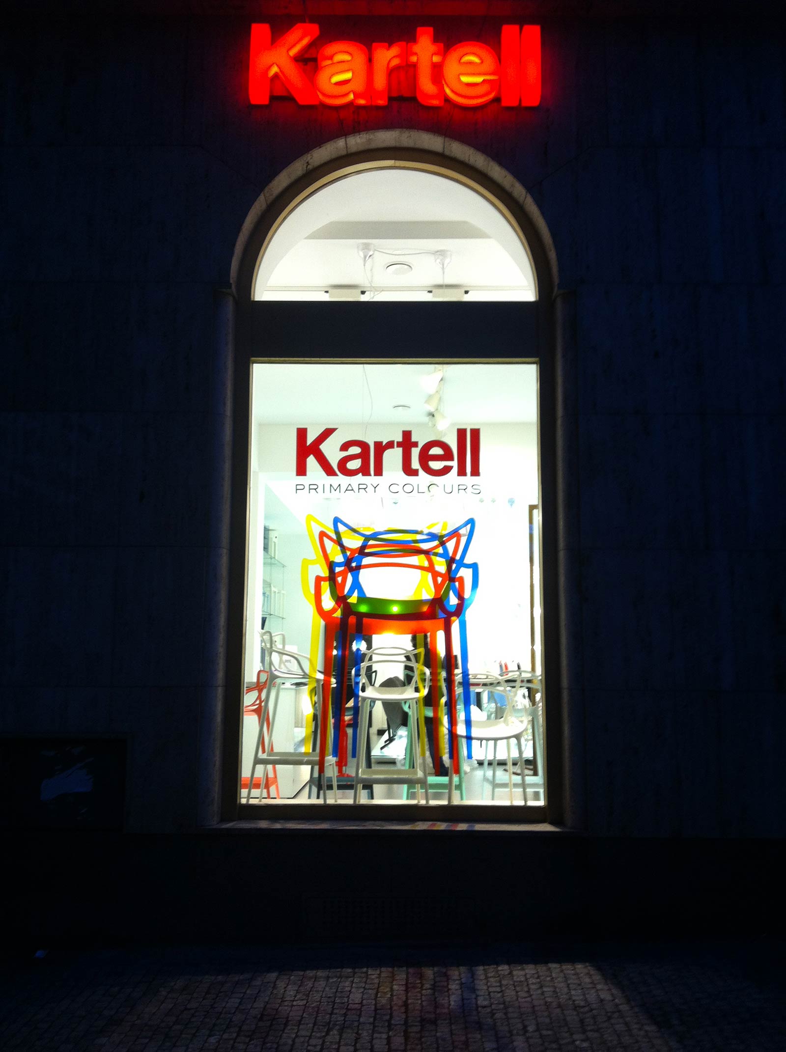 Kartell - Výloha