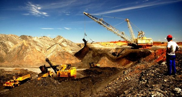 Mais de 20 novos projectos geológicos e mineiros em curso 