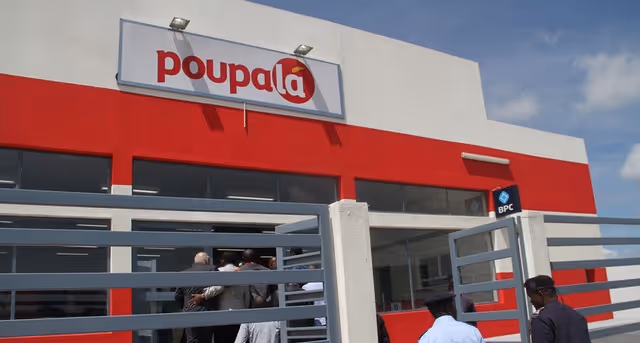 Jovens ganham emprego com inauguração de uma Loja "Poupa Lá" em Camabatela