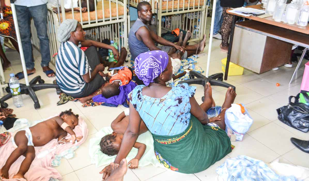 OFF - Futuros deputados já têm Lexus garantido. Mas a saúde e a educação continuam débeis