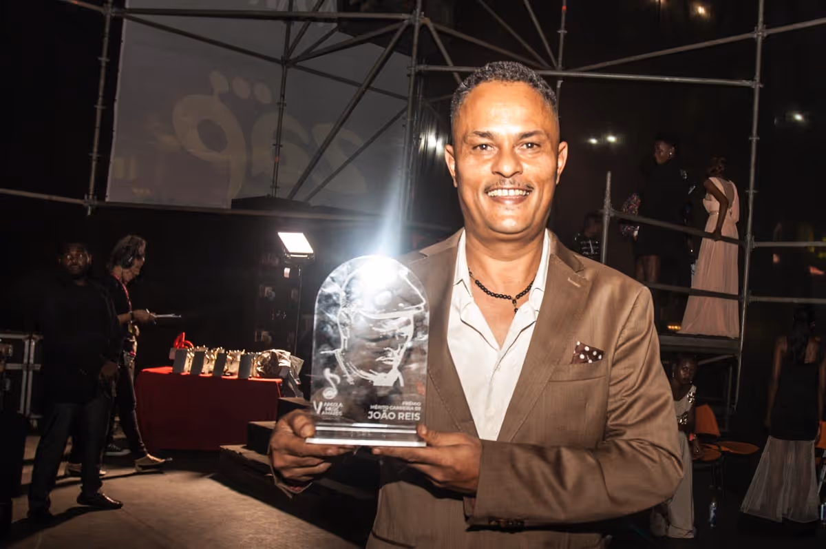 DJ João Reis: “Éramos ‘discotequeiros’ e enxovalhados a troco de uma grade de cerveja, mas passámos a ser Deejays”