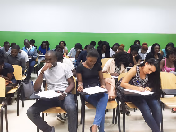 INAGBE assegura que vai atribuir novas bolsas internas em 2017