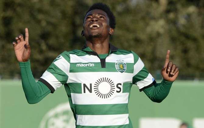 Gelson Dala "bate" Leonardo Ruiz e pode permanecer no plantel principal do Sporting