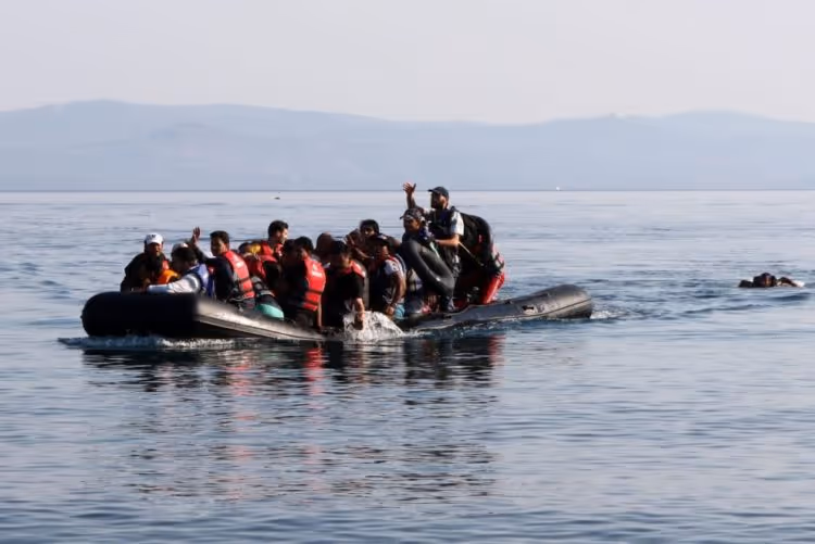 Traficantes forçam migrantes a lançarem-se ao mar no Iémen