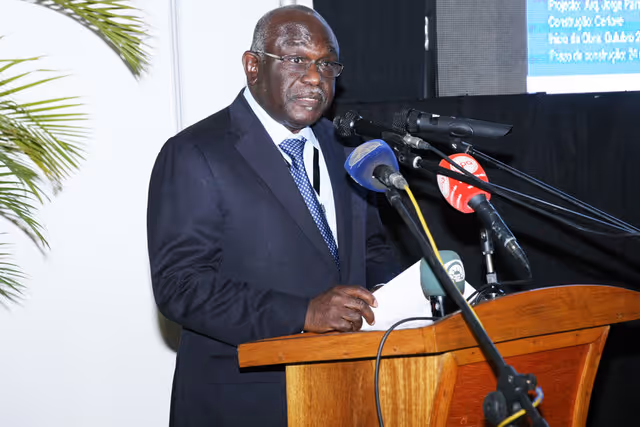 Projecto Escola Virtual Angolana nasce em Luanda