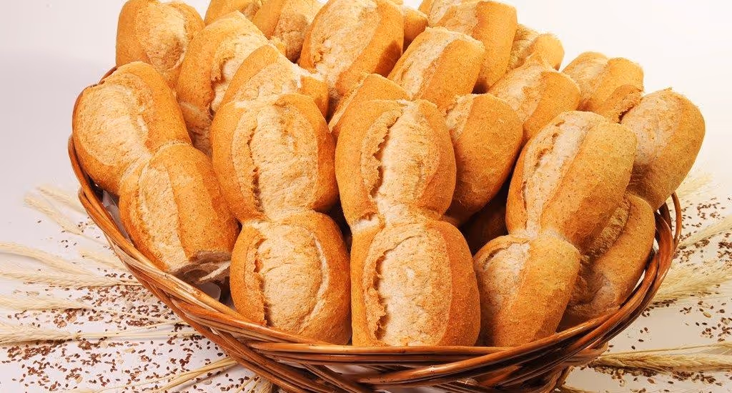 Candando anuncia baixa no preço do pão e mantém a mesma qualidade