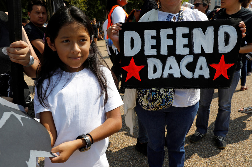 EUA: Papa espera que o Governo dos Estados Unidos "repense" abolição da lei sobre imigrantes menores