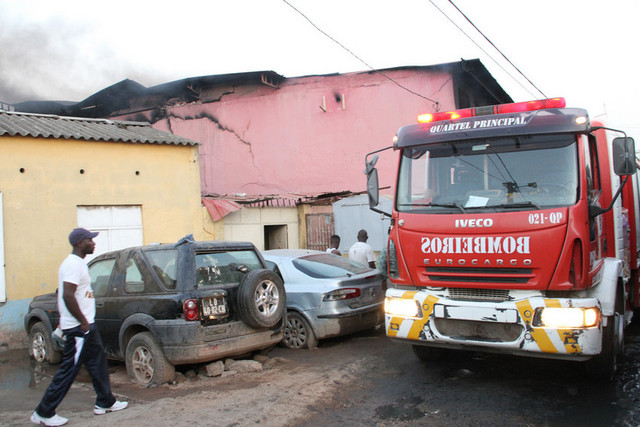Incêndio em residência faz três mortos no Cazenga