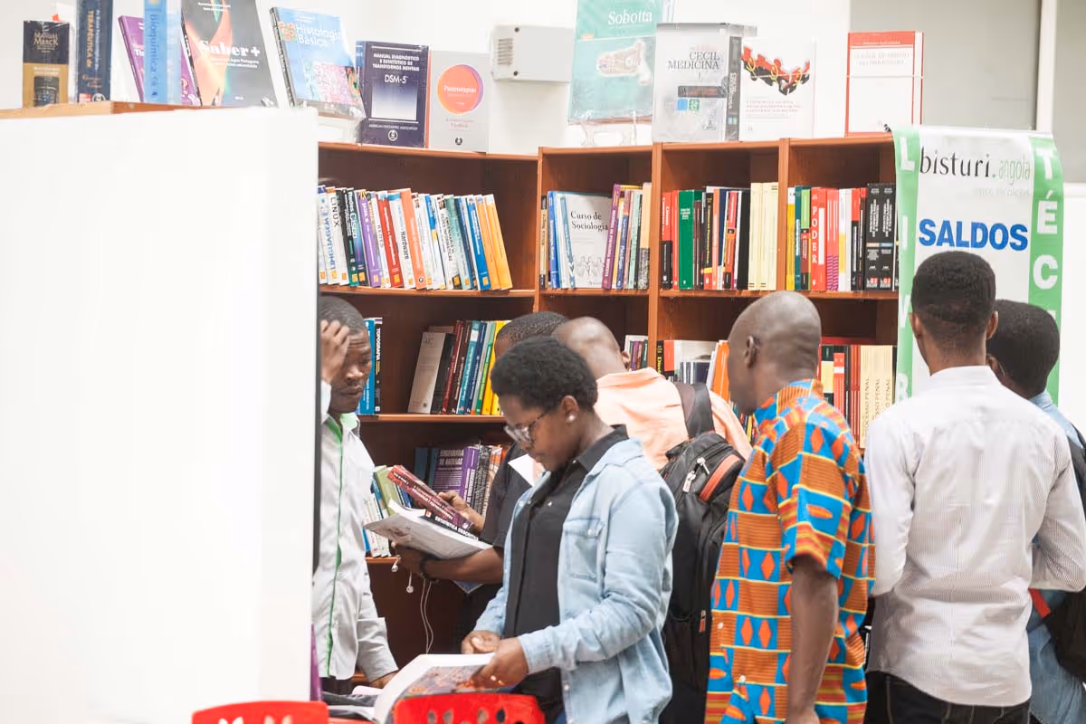 Feira Académica da Universidade Católica de Angola abre portas com grandes expectativas 