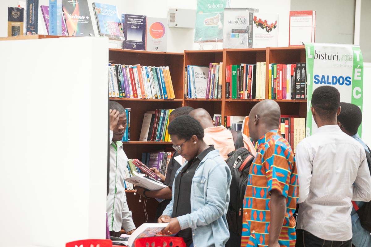 Feira Académica da Universidade Católica de Angola abre portas com grandes expectativas 