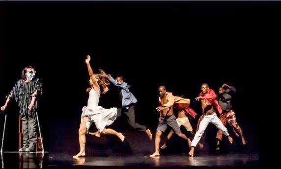 Companhia de Dança repõe obra de Mónica Anapaz na Casa das Artes 