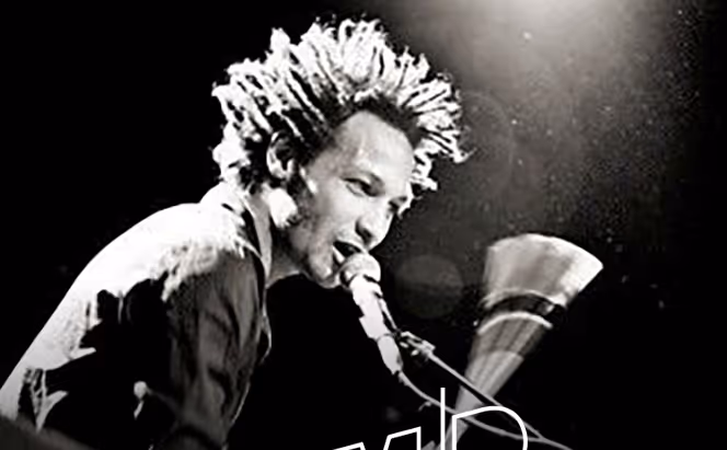 Músico francês David Walters actua nos centros culturais de Luanda