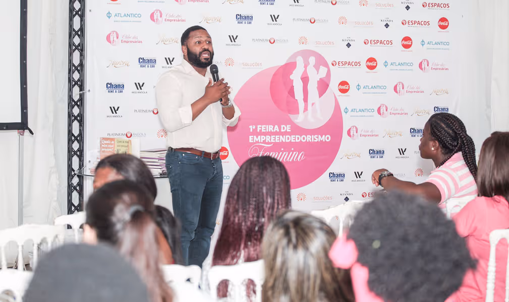 “Mulheres são as mestres principais da inteligência emocional", afirma Marco Patrice Victor