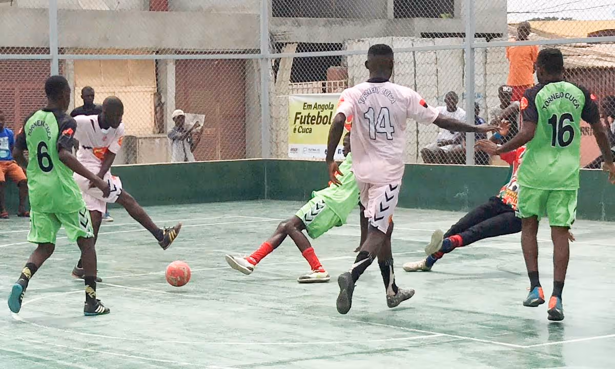 Cuca realiza final da primeira edição do torneio de futebol