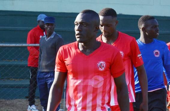 Futebolista Junildy Borges actua no Zimbabwe