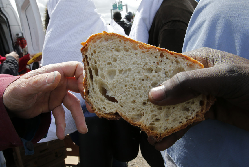 Venezuela: Católicos partilham pão durante as missas por falta de hóstias 